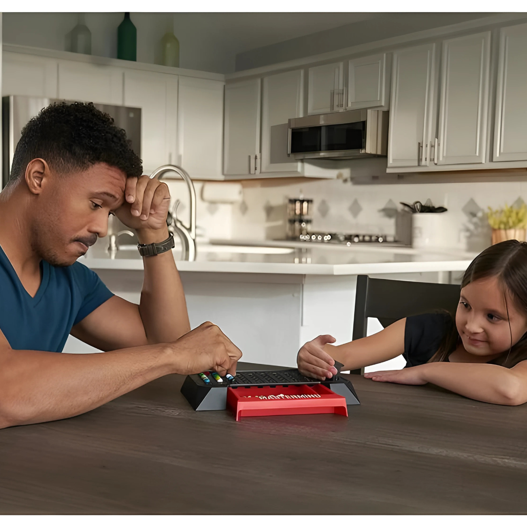 JUEGO CODEREAKER – Diversión y estrategia en familia