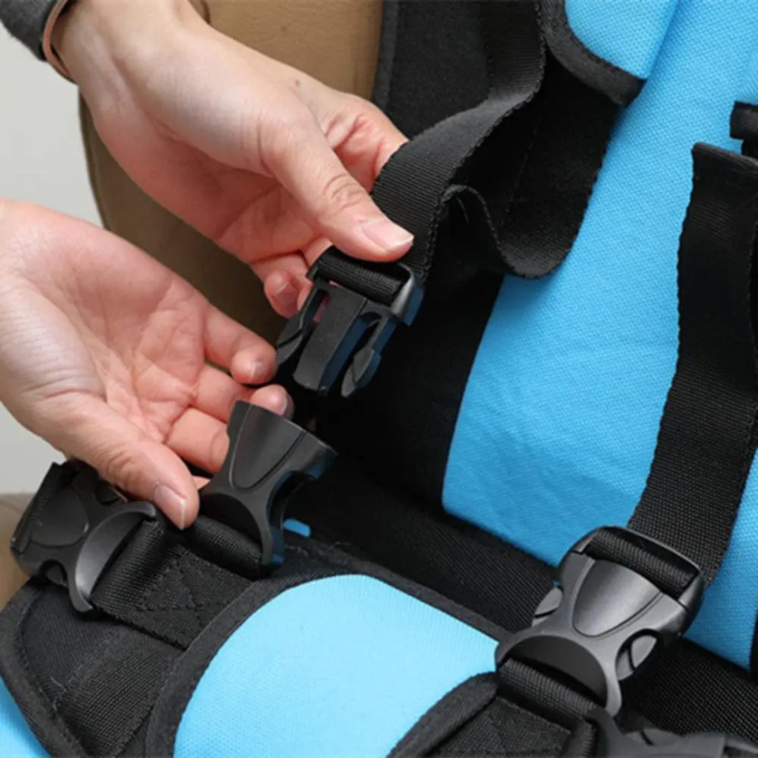 ASIENTO DE NIÑO PARA CARRO — Lo que tú llevas puesto protege tu cuerpo. Lo que él lleva puesto puede proteger su vida.