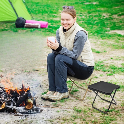 TABURETE PLEGABLE – Asiento portátil, almacenamiento práctico y comodidad en cualquier lugar
