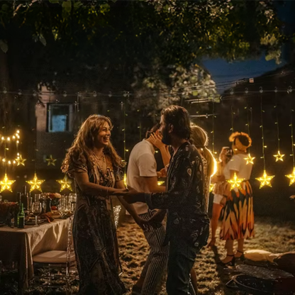 CORTINA DE LUCES SOLARES – Ilumina tus noches con un brillo mágico y sostenible