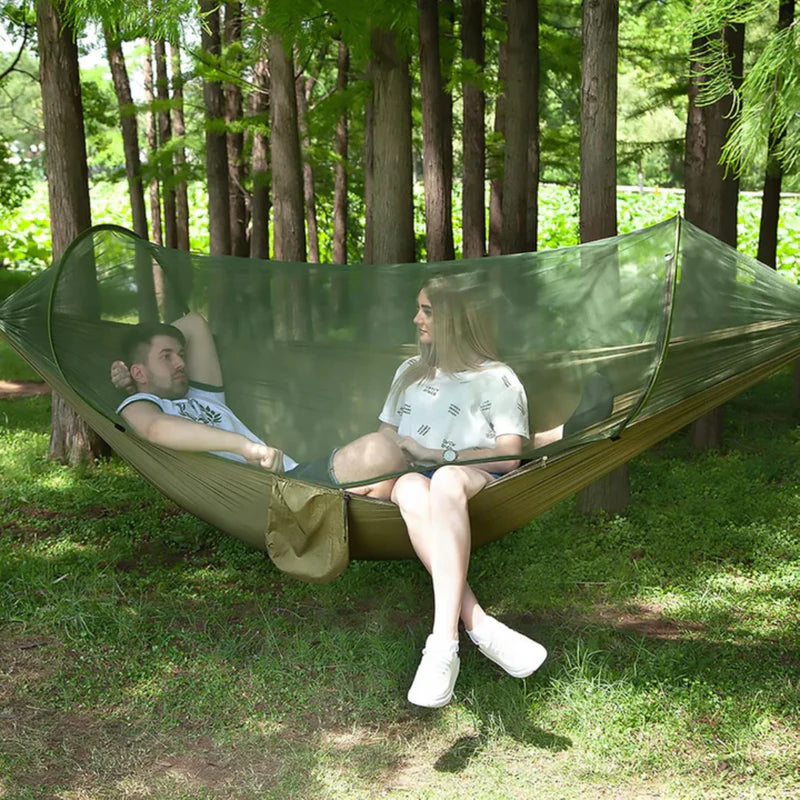 HAMACA DE CAMPING CON MOSQUITERO – Duerme seguro, descansa sin intrusos.